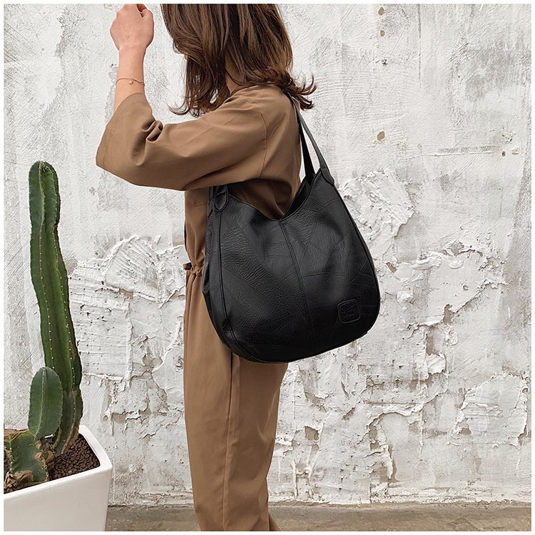 Le Chic de Rue - Sac à main bandoulière femme synthétique souple fermeture éclair poche téléphone – Image 15