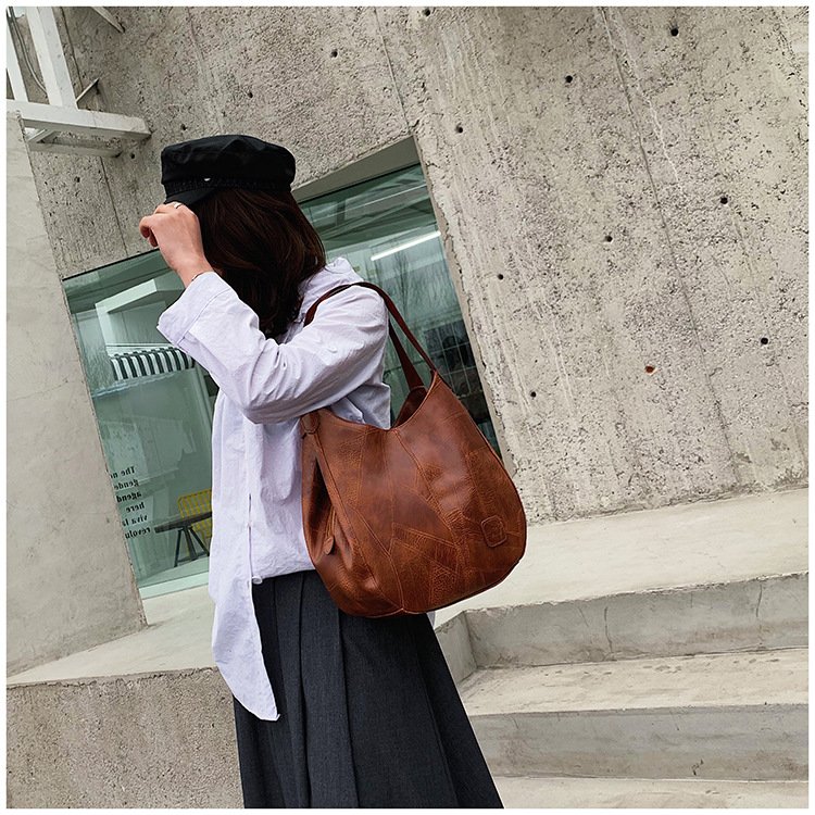 Le Chic de Rue - Sac à main bandoulière femme synthétique souple fermeture éclair poche téléphone – Image 10