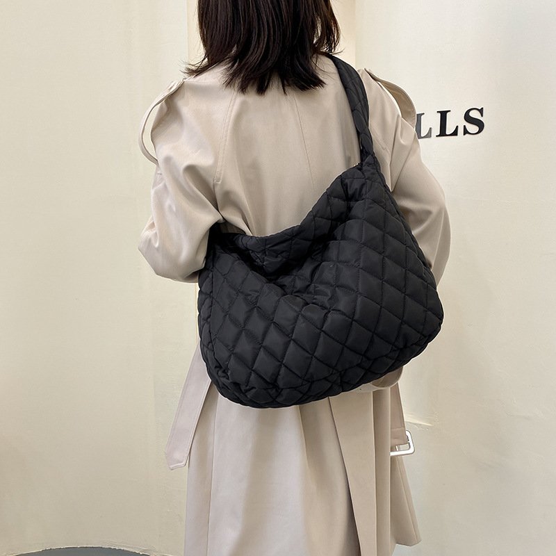 Le Cocon Hivernal - Sac fourre-tout femme nylon bandoulière grande capacité – Image 7