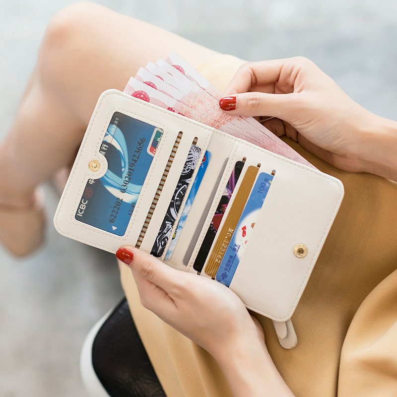 La Pochette Imprimée - Mini Portefeuille Femme Compact Pliant en PU Broderie Coréenne – Image 6